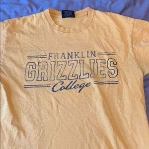 Franklin College Grizzlies T-Shirt Men’s Medium
